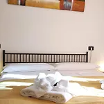 Myassisisuite - La Di Santa Chiara - Dimora Storica Con Idromassaggio, 125mq Di Lusso, Centro - Accoglienza E Check Live - Mowimy Po Polsku Διαμέρισμα *