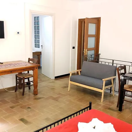 La Di Santa Chiara, 125mq, Idromassaggio, Centro - Novita Da Myassisisuite, Mowimy Po Polsku