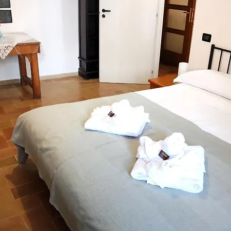 La Di Santa Chiara, 125mq, Idromassaggio, Centro - Novita Da Myassisisuite, Mowimy Po Polsku