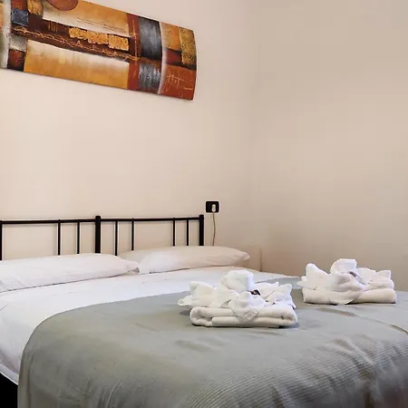 Διαμέρισμα La Di Santa Chiara, 125mq, Idromassaggio, Centro - Novita Da Myassisisuite, Mowimy Po Polsku *