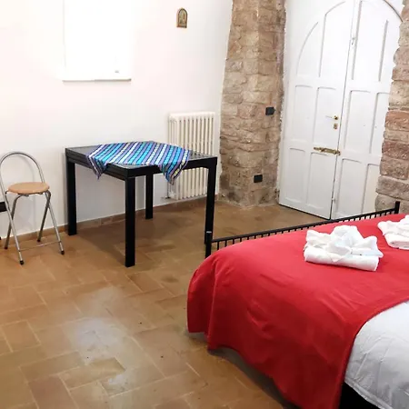 La Di Santa Chiara, 125mq, Idromassaggio, Centro - Novita Da Myassisisuite, Mowimy Po Polsku * Ασίζη