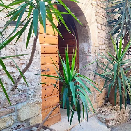 Apartment La Di Santa Chiara, 125mq, Idromassaggio, Centro - Novita Da Myassisisuite, Mowimy Po Polsku