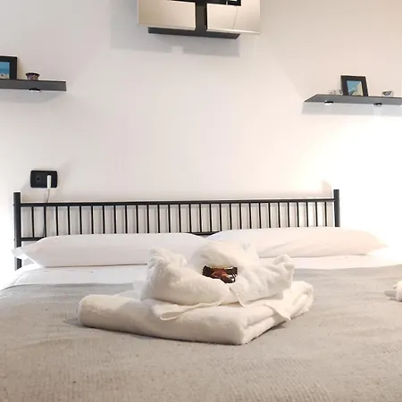 Διαμέρισμα La Di Santa Chiara, 125mq, Idromassaggio, Centro - Novita Da Myassisisuite, Mowimy Po Polsku *