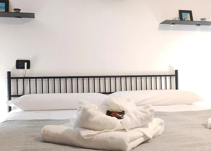 Apartamento MyAssisiSuite - la Suite di Santa Chiara - Dimora Storica con Idromassaggio, 125mq di Lusso, Assisi Centro - Accoglienza Live - Mówimy po polsku *