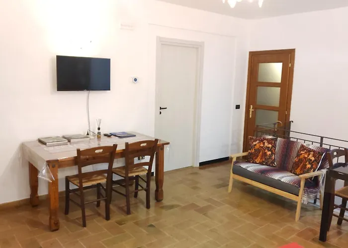 Apartamento MyAssisiSuite - la Suite di Santa Chiara - Dimora Storica con Idromassaggio, 125mq di Lusso, Assisi Centro - Accoglienza Live - Mówimy po polsku