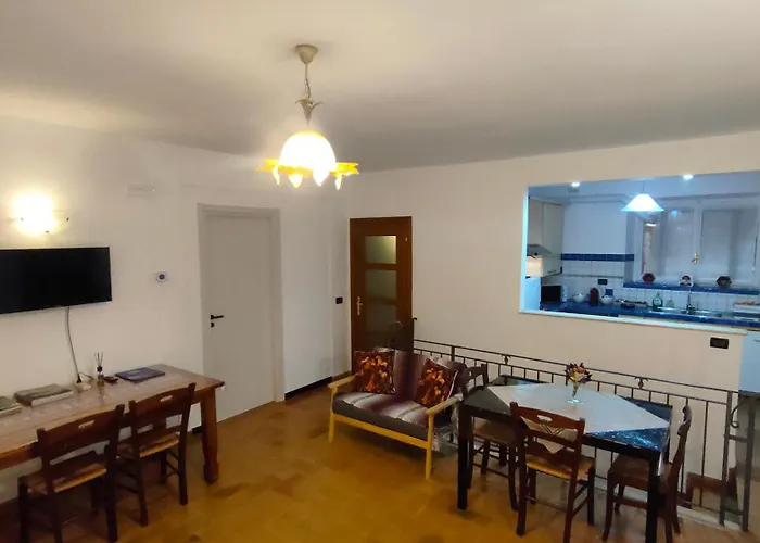 Appartement La Suite di Santa Chiara, 125mq, Idromassaggio, Assisi centro - Novità da MyAssisiSuite, Mówimy po polsku