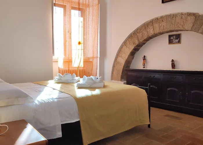 MyAssisiSuite - la Suite di Santa Chiara - Dimora Storica con Idromassaggio, 125mq di Lusso, Assisi Centro - Accoglienza Live - Mówimy po polsku Apartamento Assisi