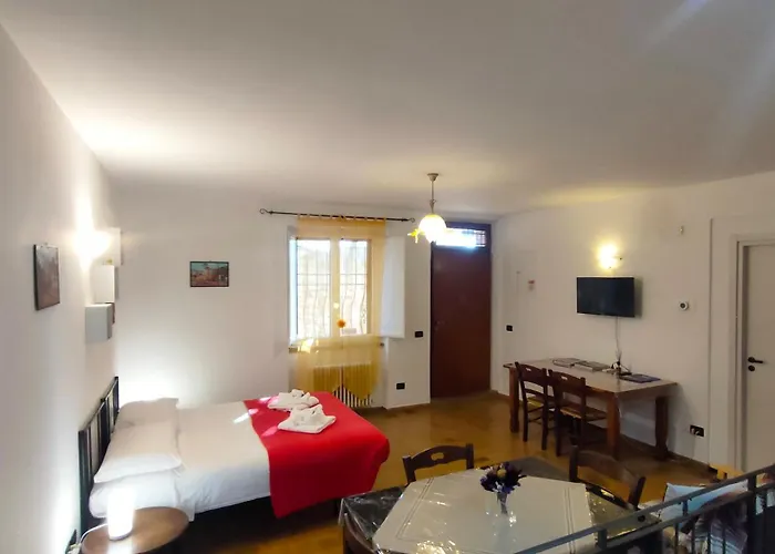 MyAssisiSuite - la Suite di Santa Chiara - Dimora Storica con Idromassaggio, 125mq di Lusso, Assisi Centro - Accoglienza Live - Mówimy po polsku Apartamento Assisi
